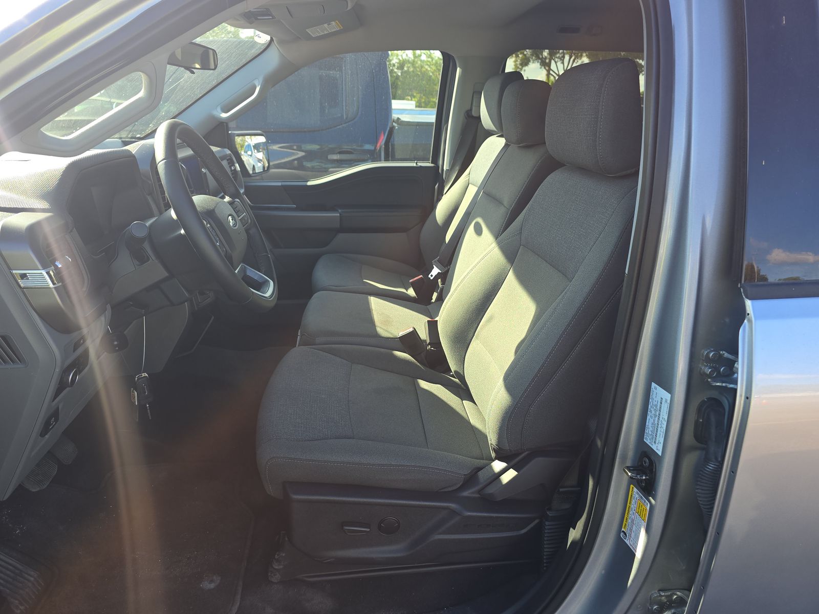 2025 Ford F-150 XLT AWD