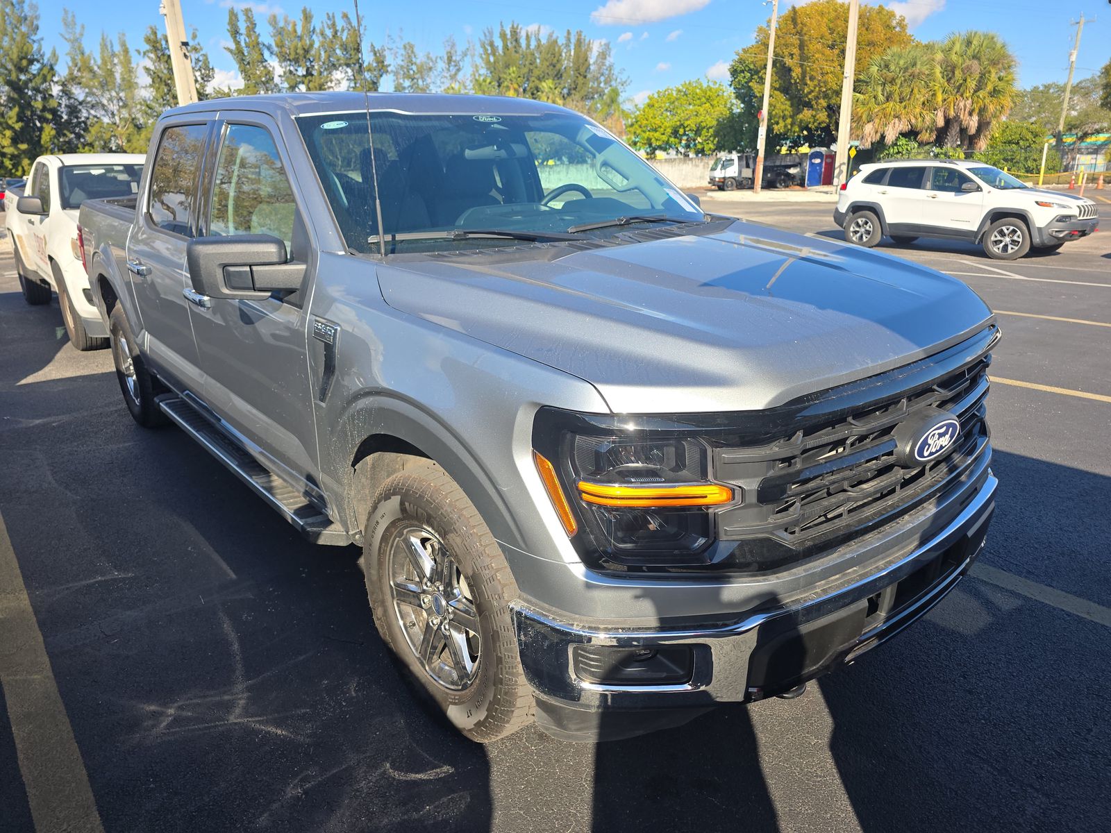 2025 Ford F-150 XLT AWD