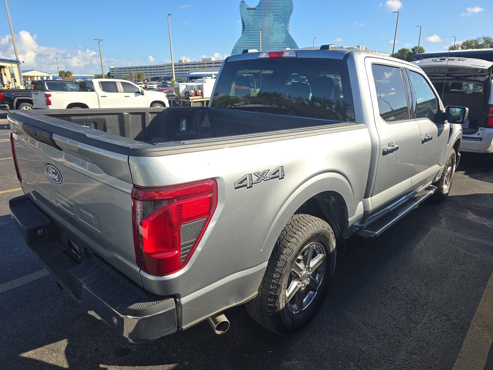 2025 Ford F-150 XLT AWD