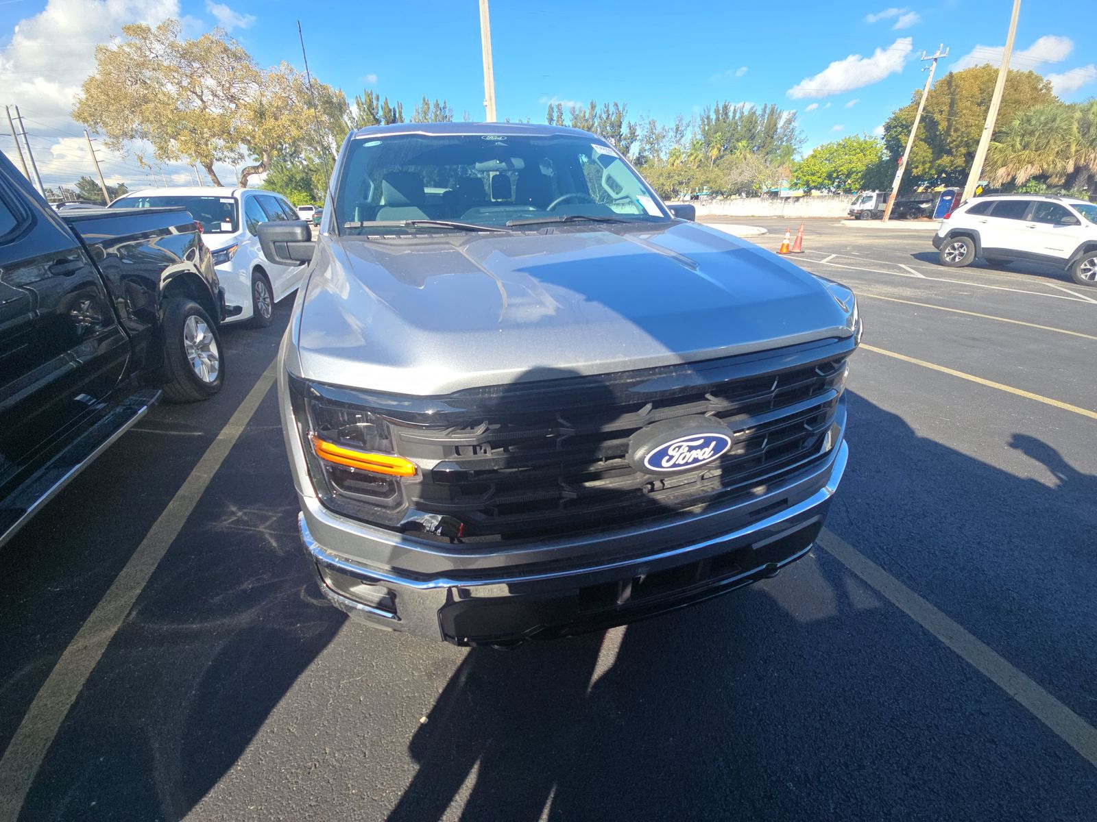 2025 Ford F-150 XLT AWD