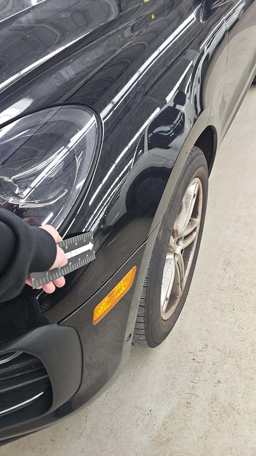 2022 Porsche Macan Base AWD