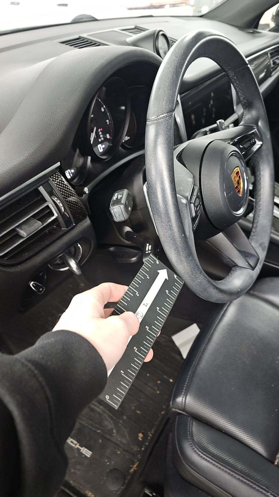 2022 Porsche Macan Base AWD