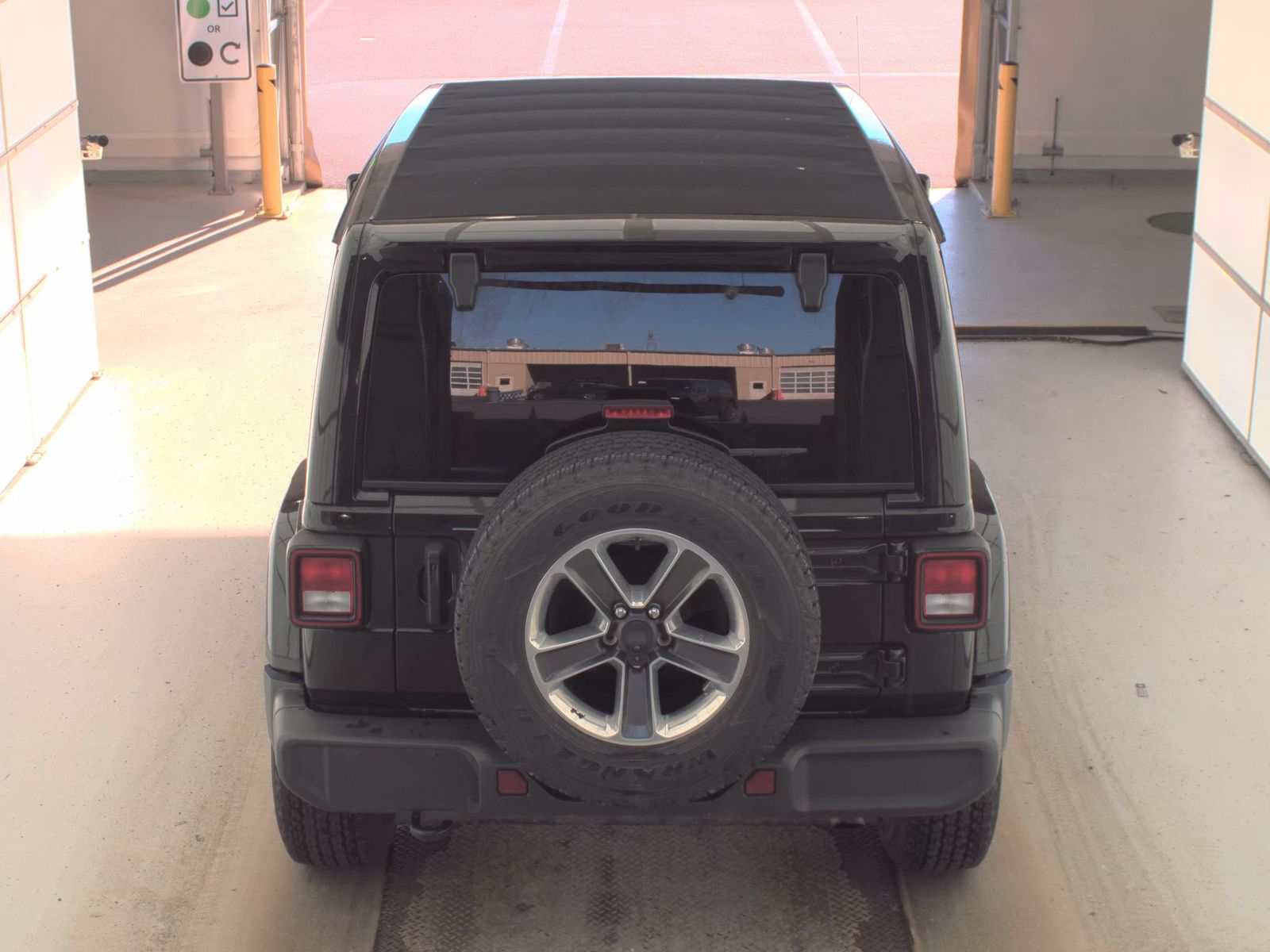 2022 Jeep Wrangler Unlimited Sahara AWD