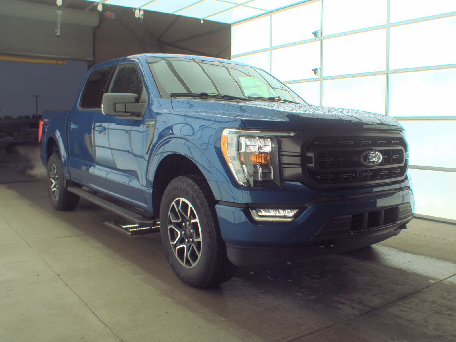 2023 Ford F-150 XLT AWD