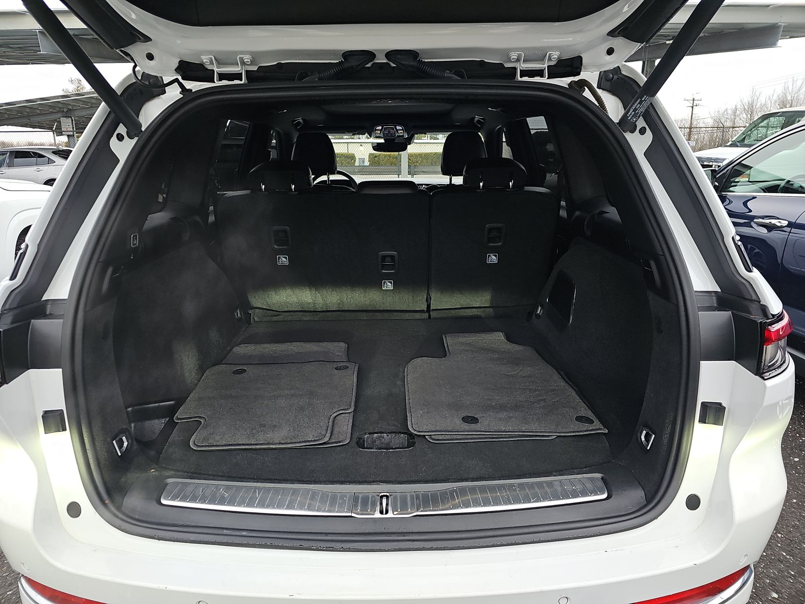 2023 Jeep Grand Cherokee Overland AWD