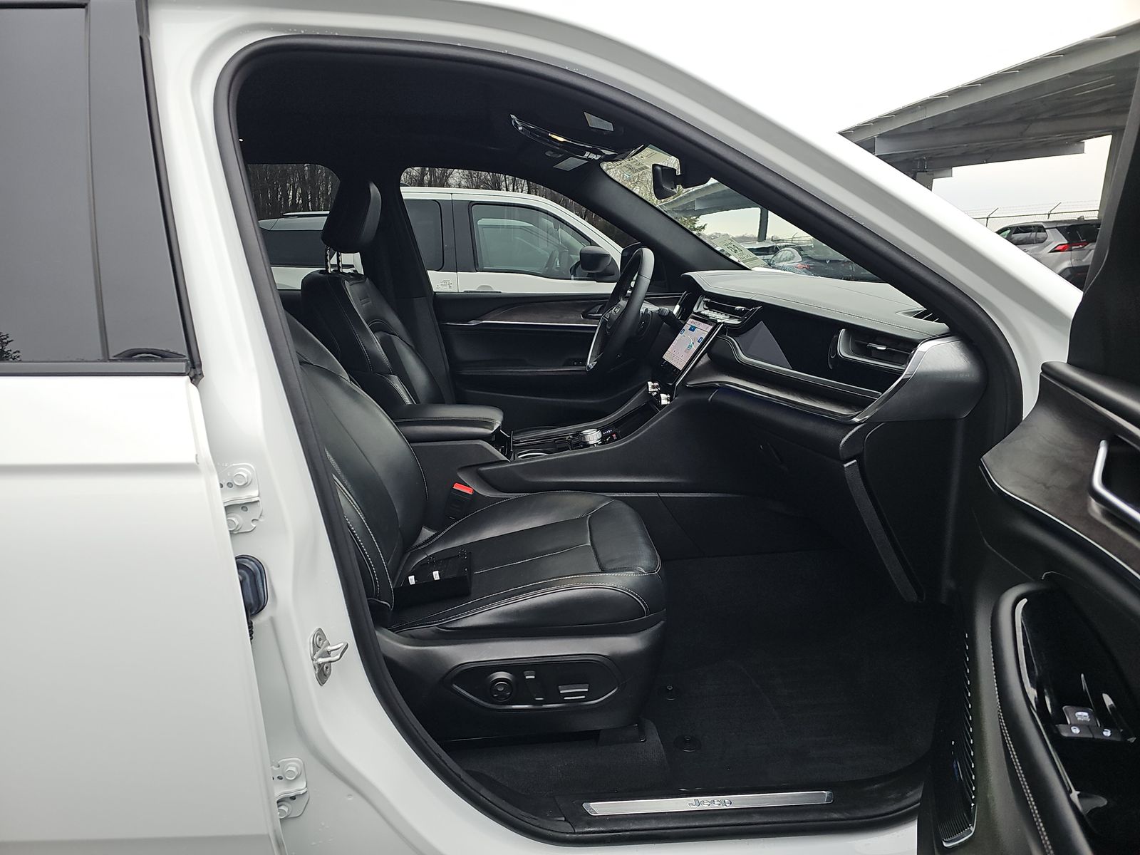 2023 Jeep Grand Cherokee Overland AWD