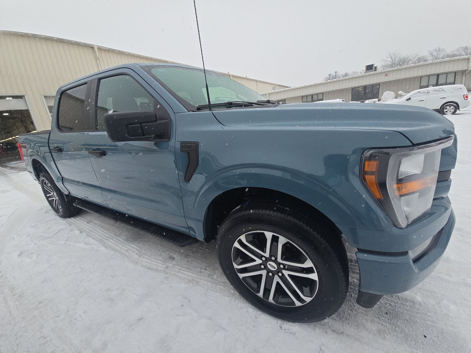 2023 Ford F-150 XL AWD
