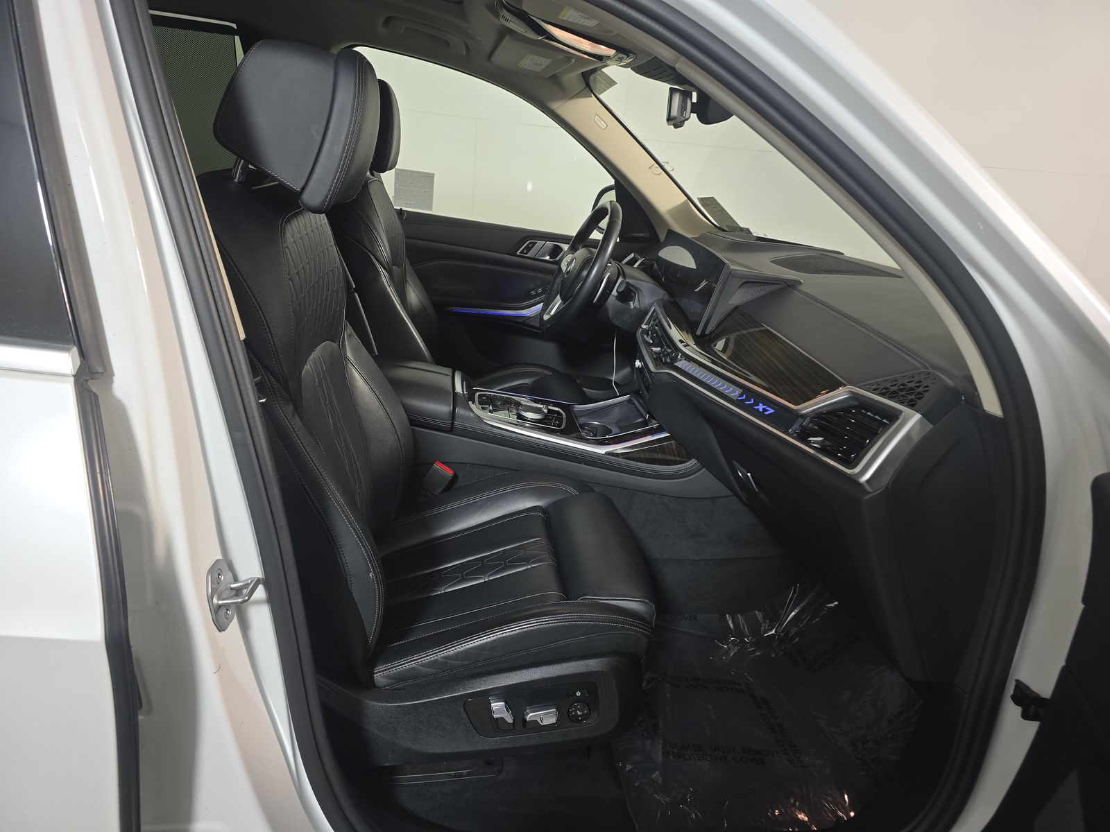2023 BMW X7 xDrive40i AWD