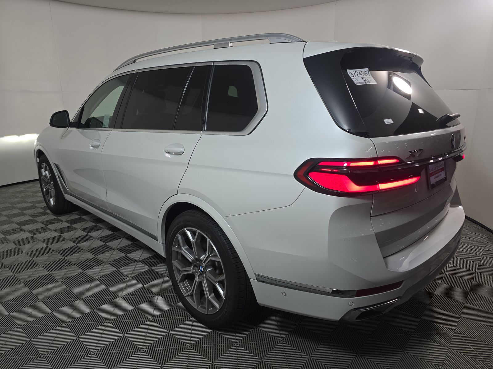 2023 BMW X7 xDrive40i AWD
