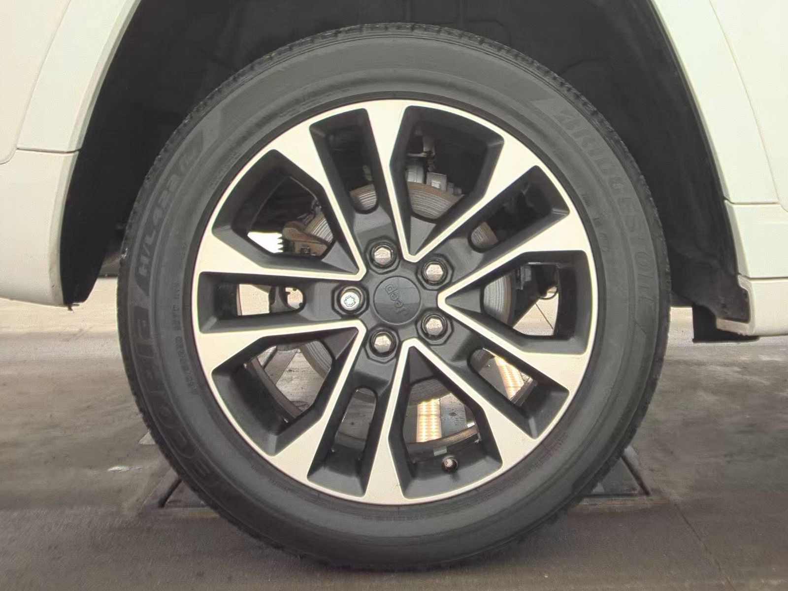 2023 Jeep Grand Cherokee Overland AWD