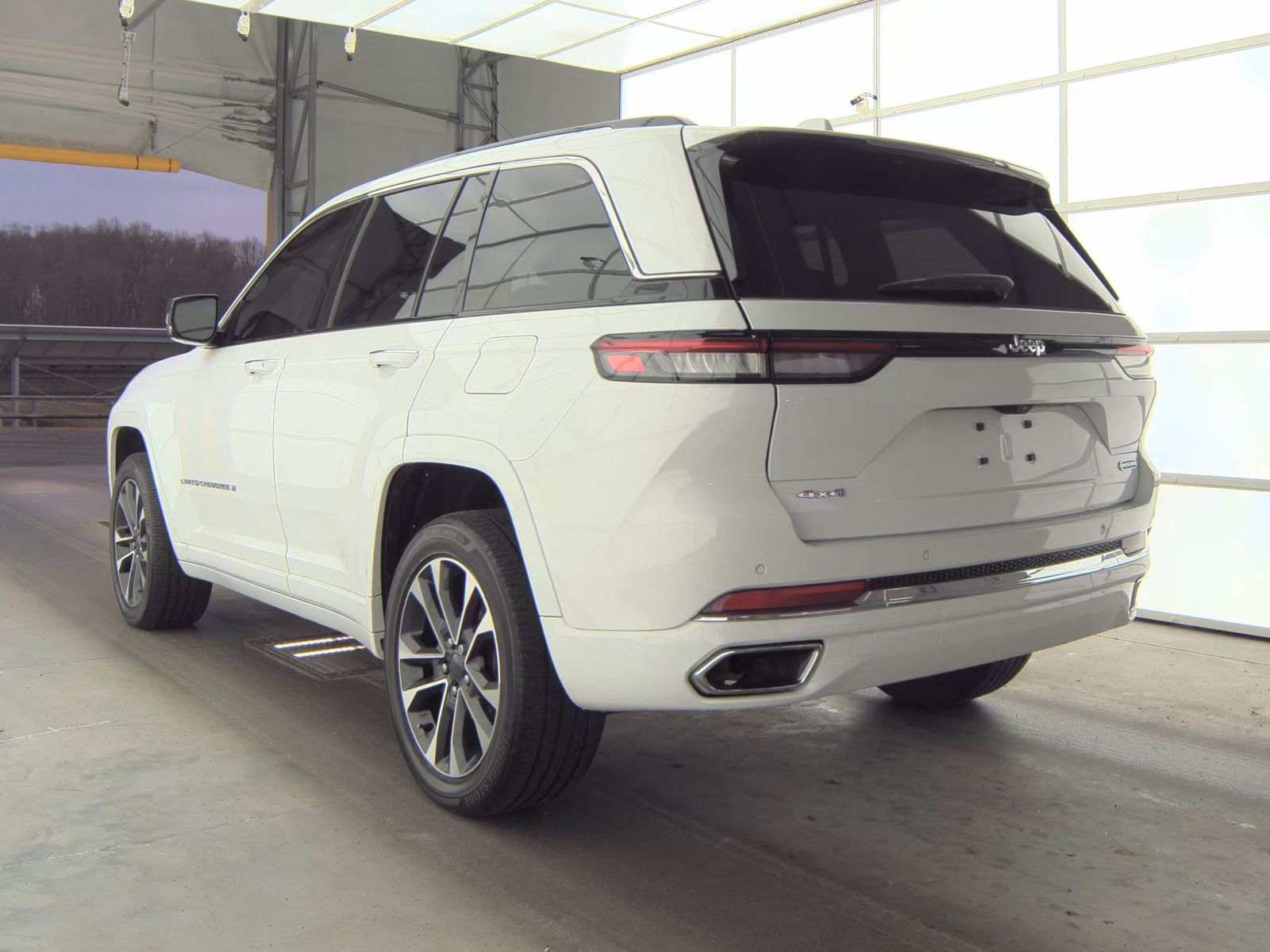 2023 Jeep Grand Cherokee Overland AWD