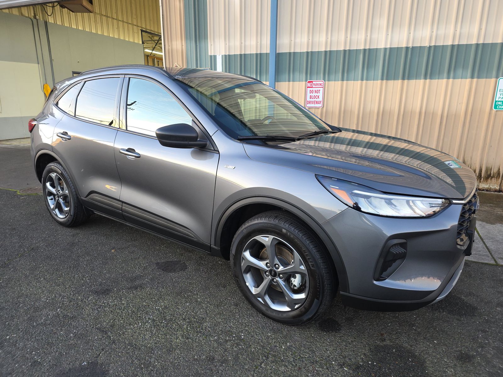 2025 Ford Escape ST-Line AWD