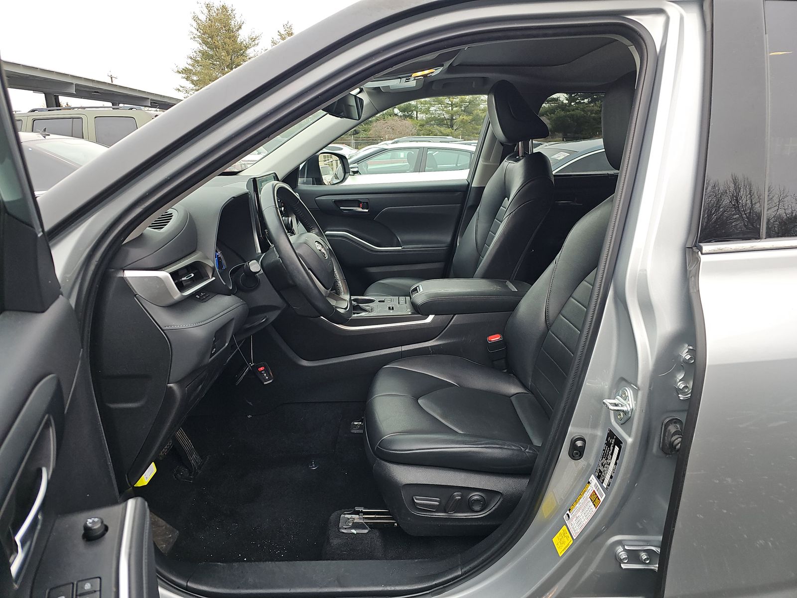 2022 Toyota Highlander Hybrid XLE AWD