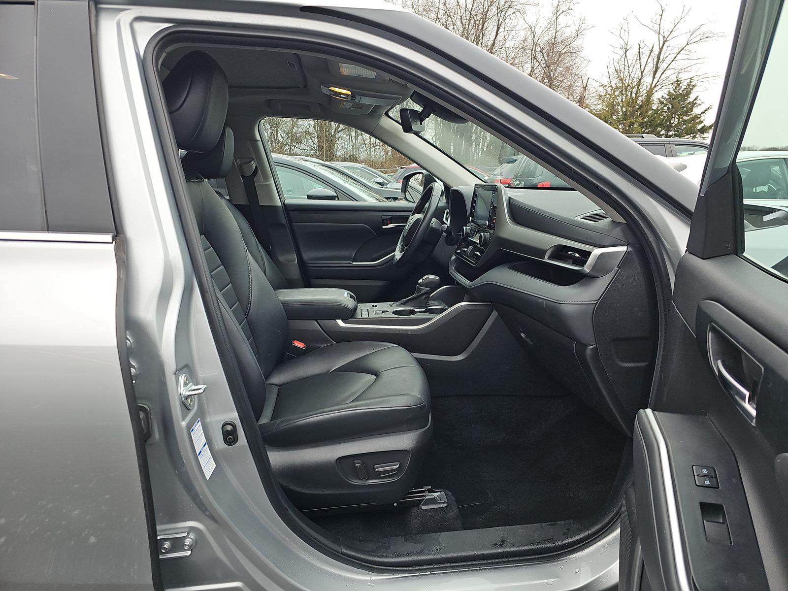 2022 Toyota Highlander Hybrid XLE AWD