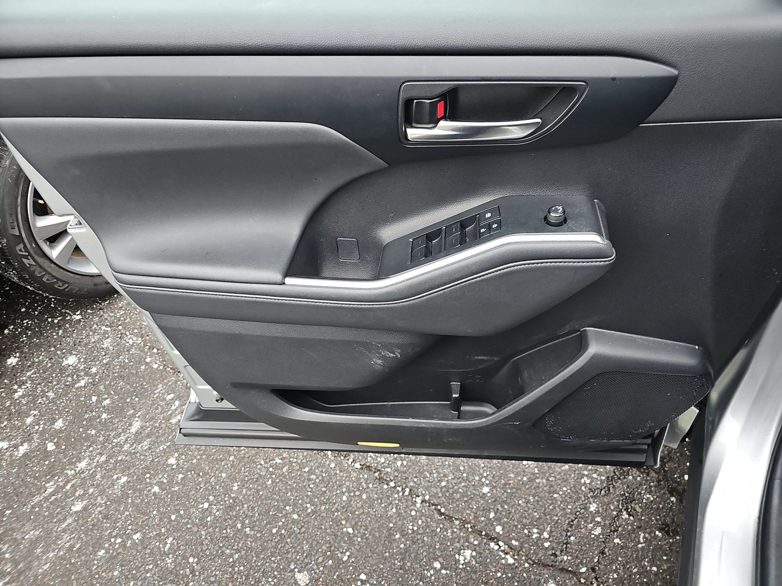 2022 Toyota Highlander Hybrid XLE AWD