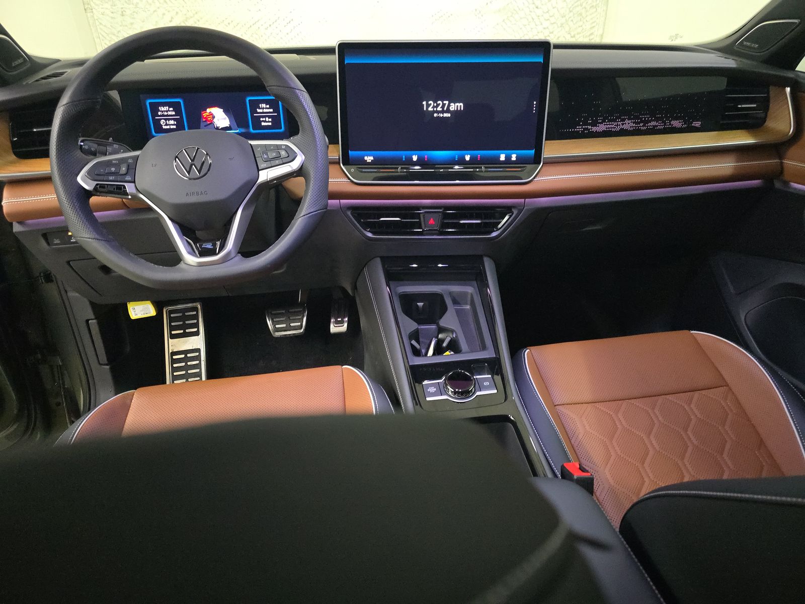 2025 Volkswagen Tiguan 2.0T SEL R-Line AWD