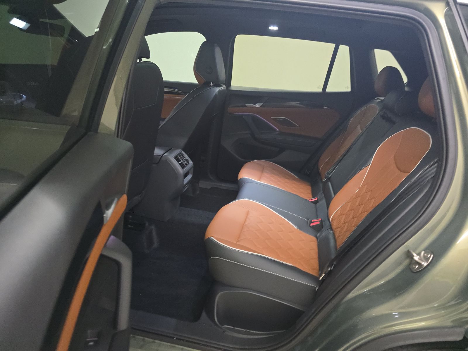 2025 Volkswagen Tiguan 2.0T SEL R-Line AWD