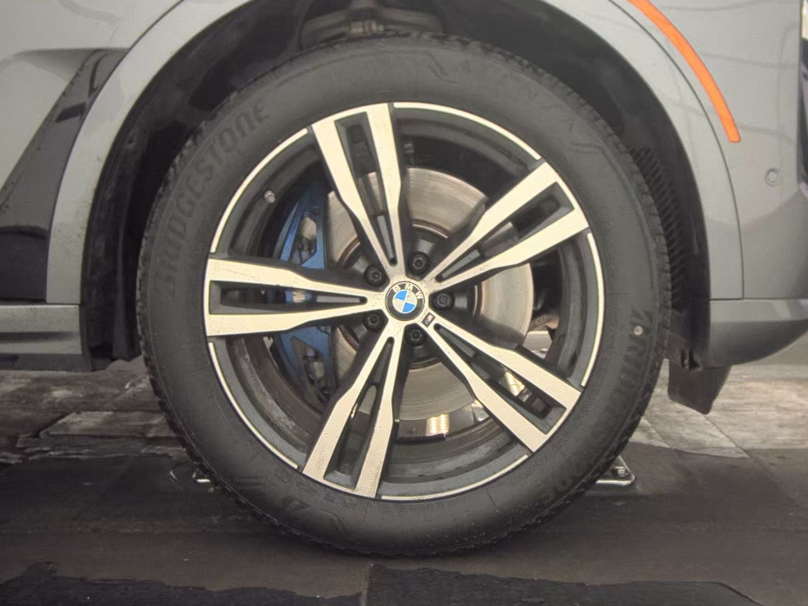 2023 BMW X7 xDrive40i AWD