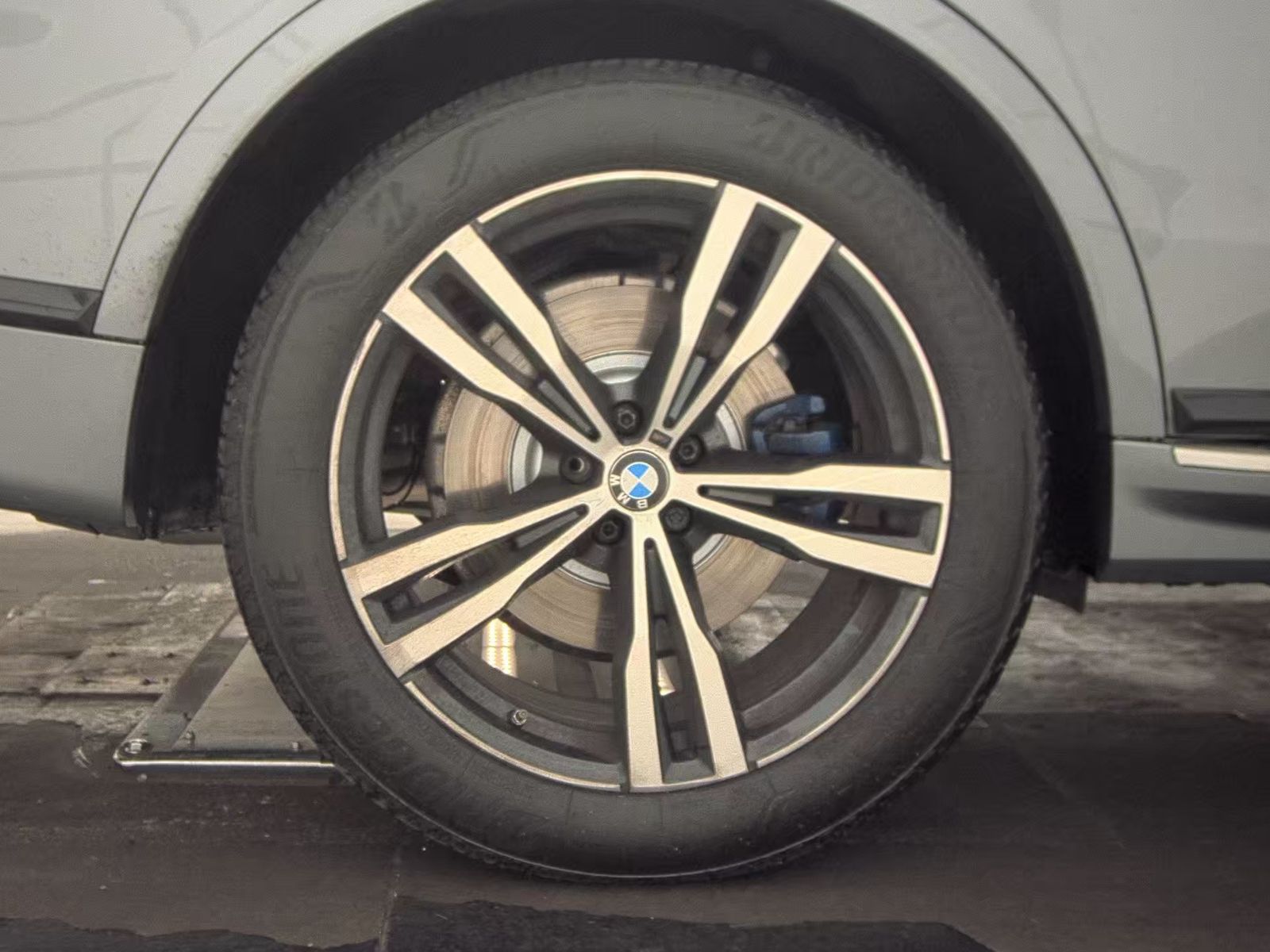 2023 BMW X7 xDrive40i AWD