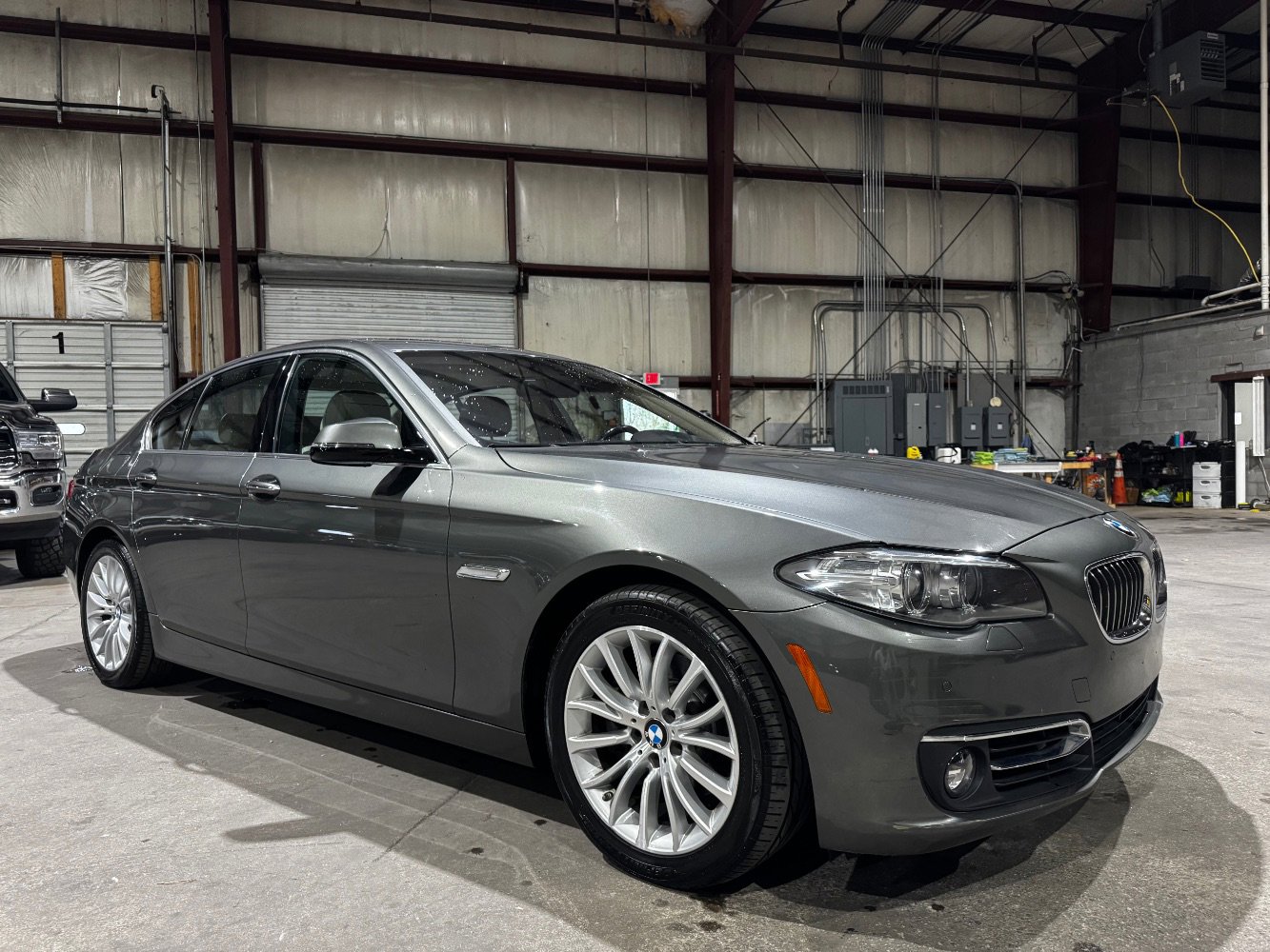 2014 BMW 5 Series Sedan 528i LUXURY LINE