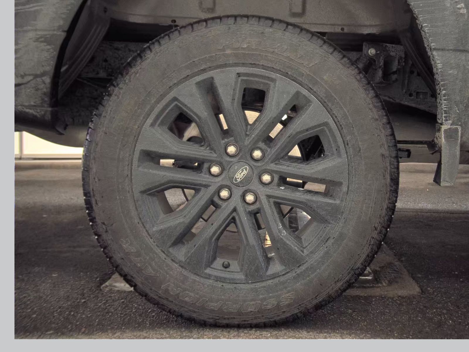 2025 Ford F-150 XLT AWD