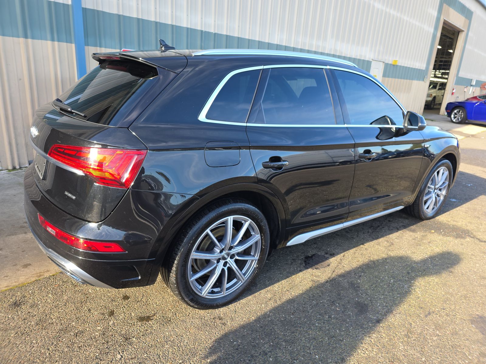 2022 Audi Q5 e Plug-In Hybrid S line Premium Plus AWD