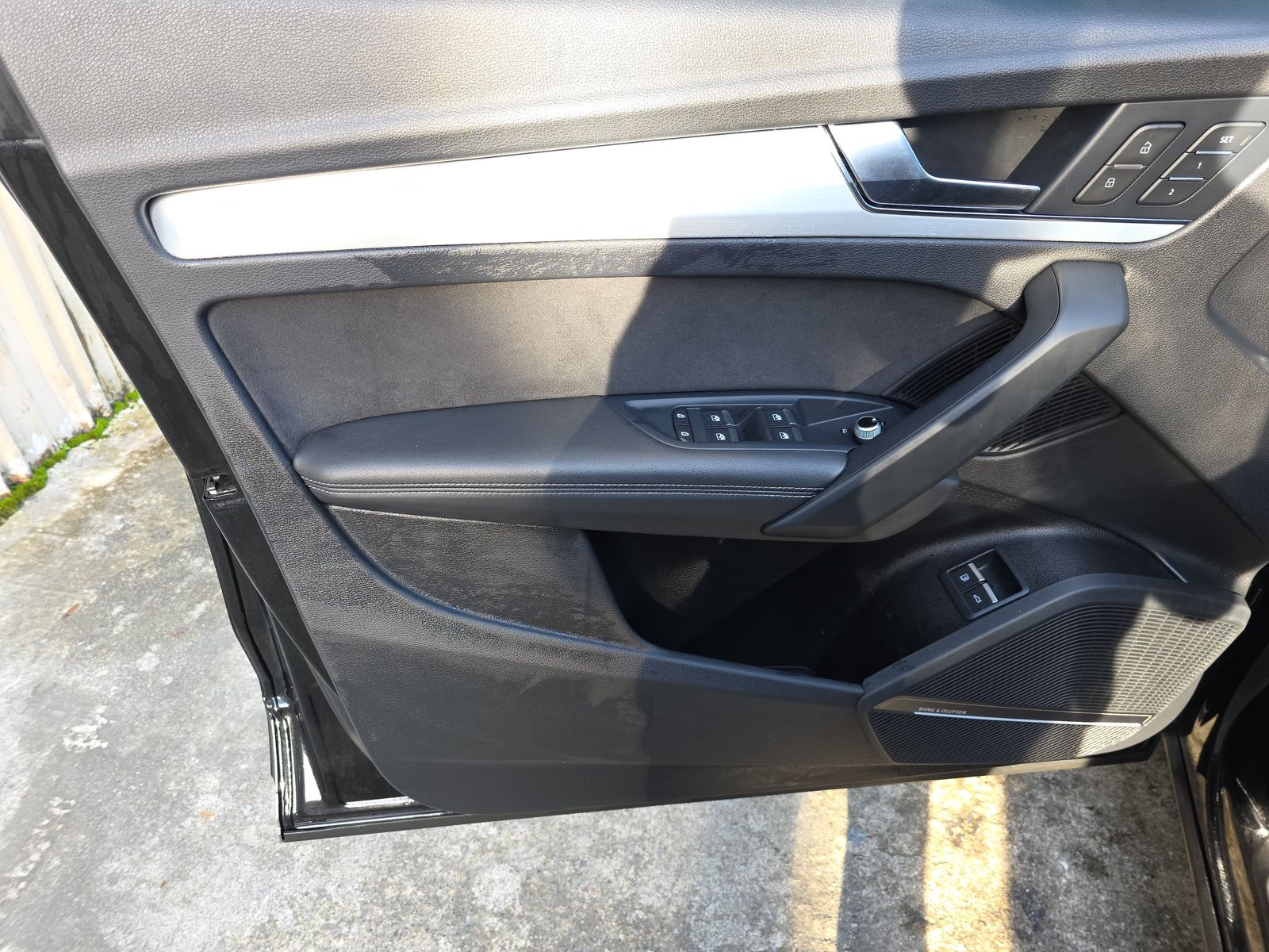 2022 Audi Q5 e Plug-In Hybrid S line Premium Plus AWD