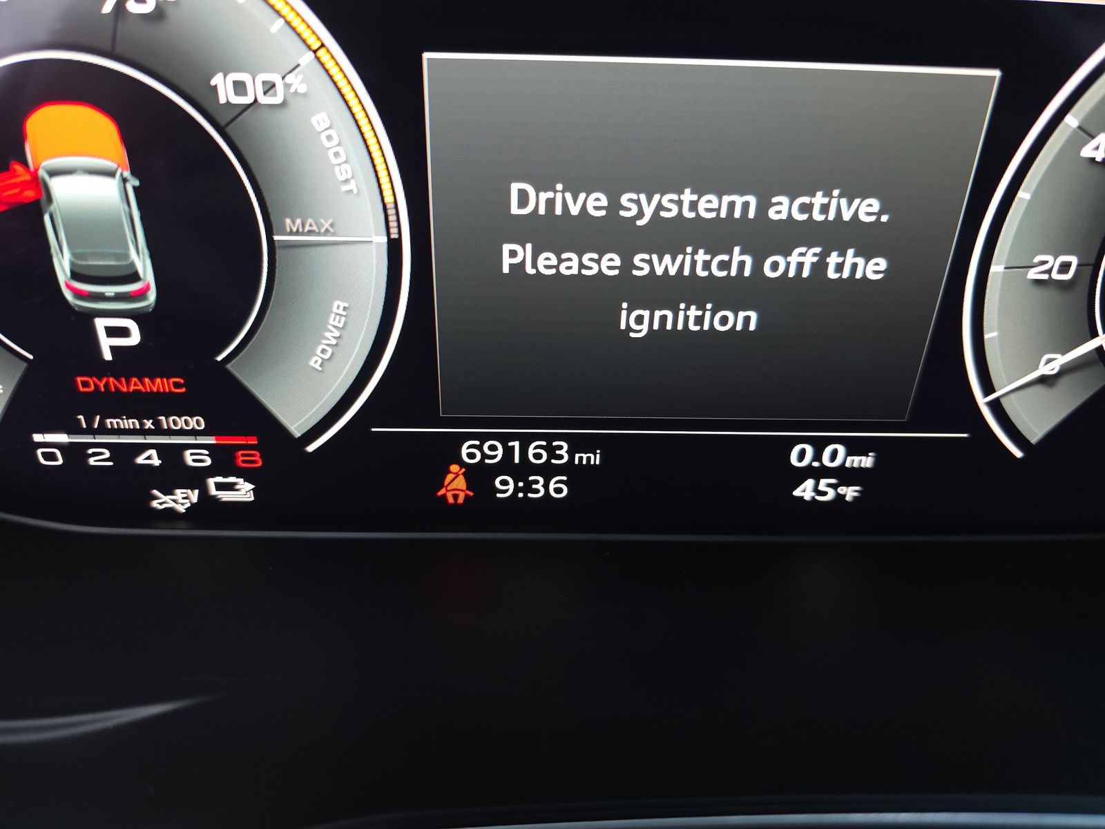 2022 Audi Q5 e Plug-In Hybrid S line Premium Plus AWD