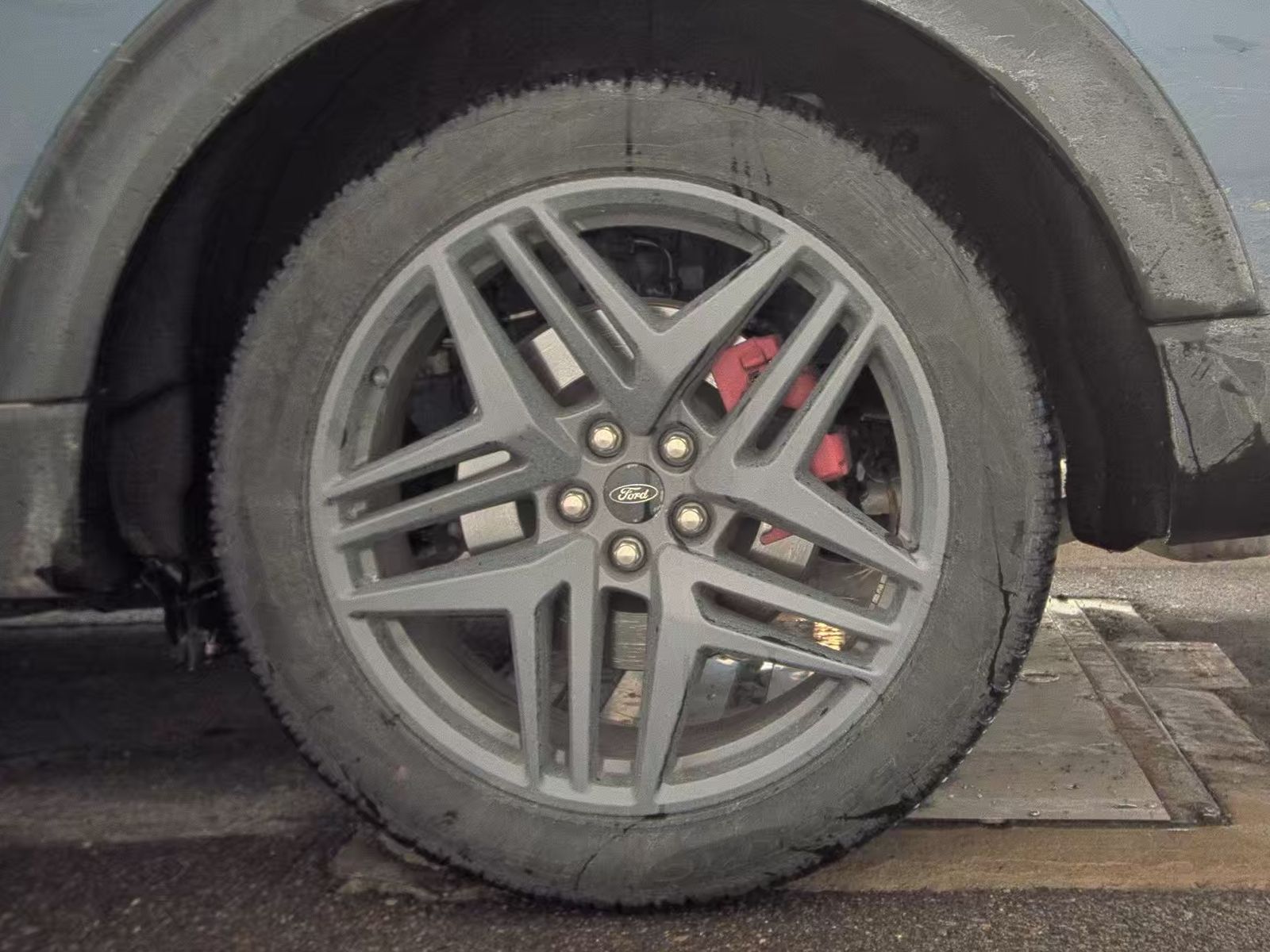 2025 Ford Explorer ST AWD