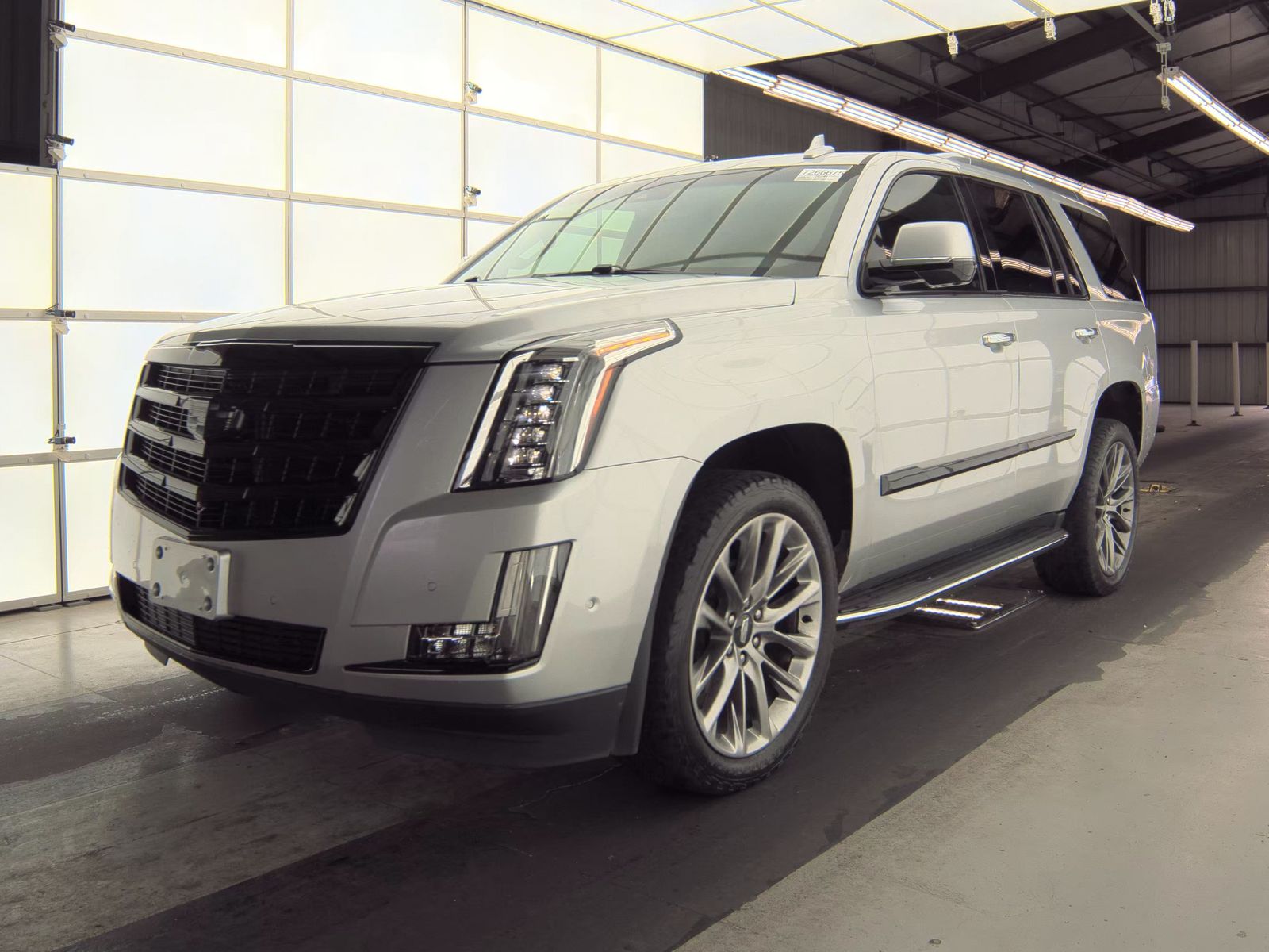 2019 Cadillac Escalade Luxury RWD