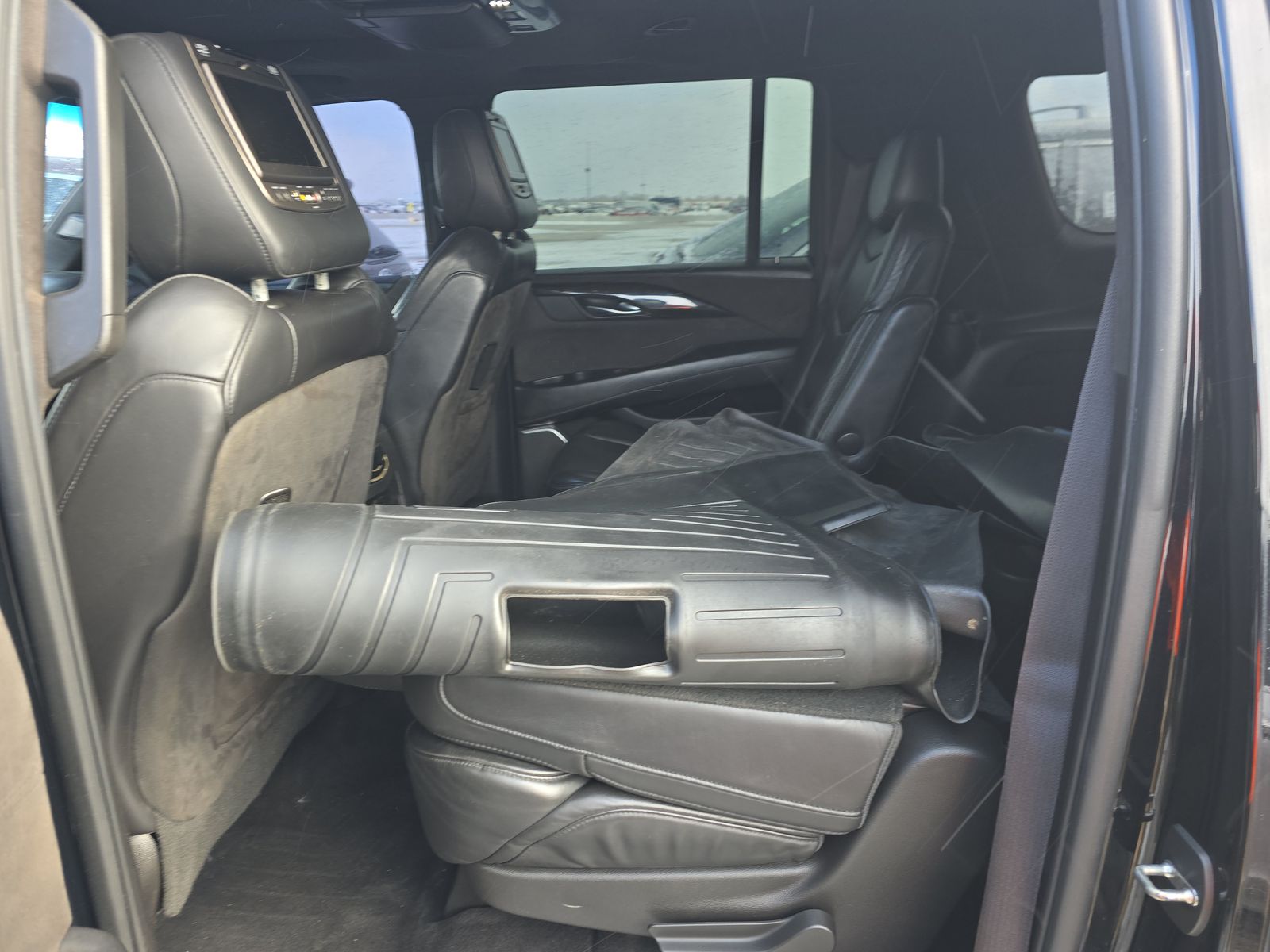 2016 Cadillac Escalade ESV Platinum AWD
