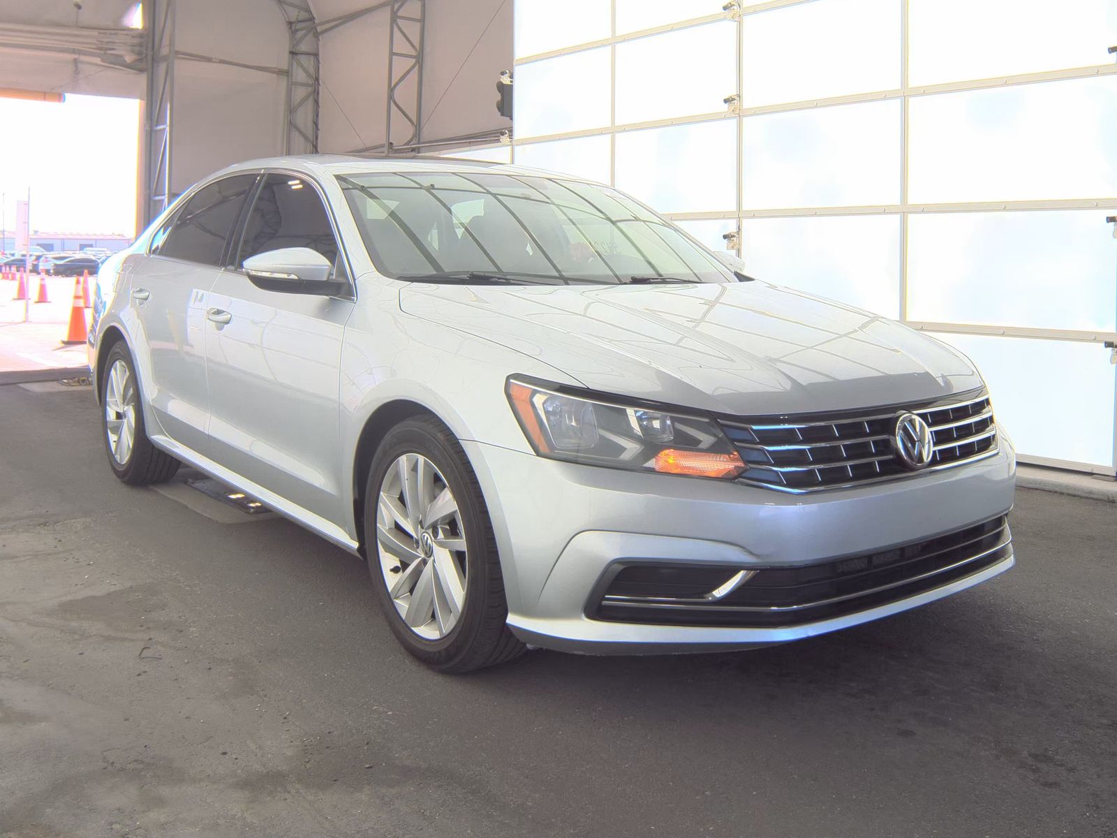2018 Volkswagen Passat 2.0T SE FWD