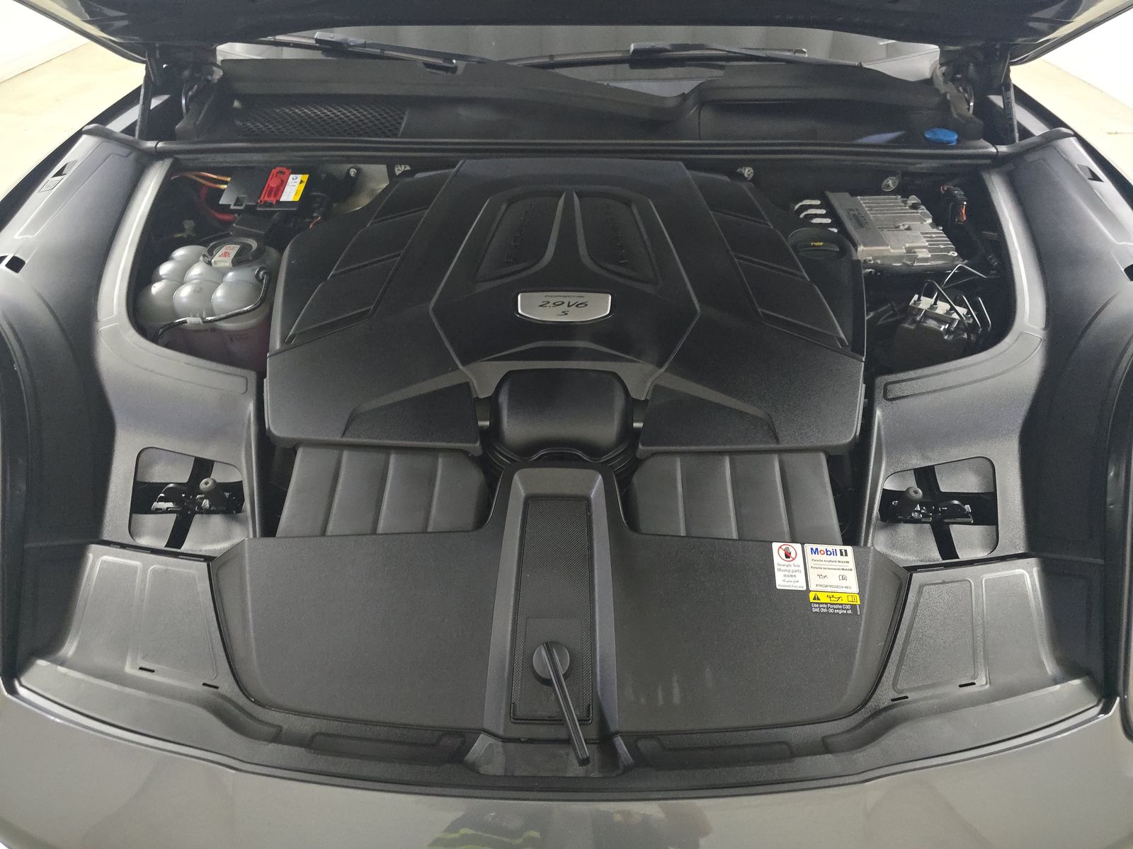 2022 Porsche Cayenne S AWD