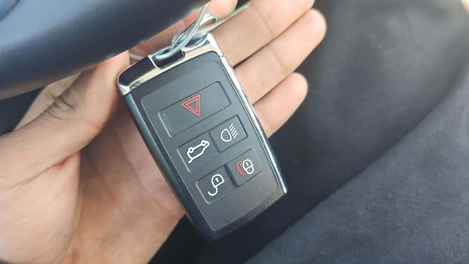 2022 Land Rover Range Rover Evoque SE AWD