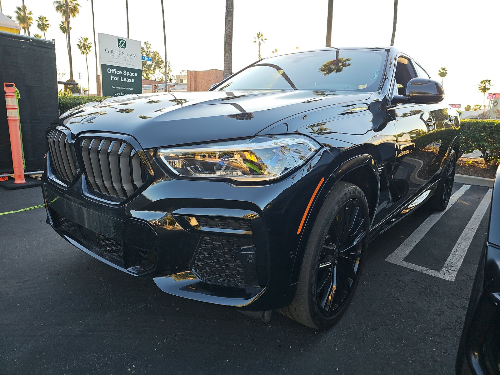 2022 BMW X6 M50i AWD