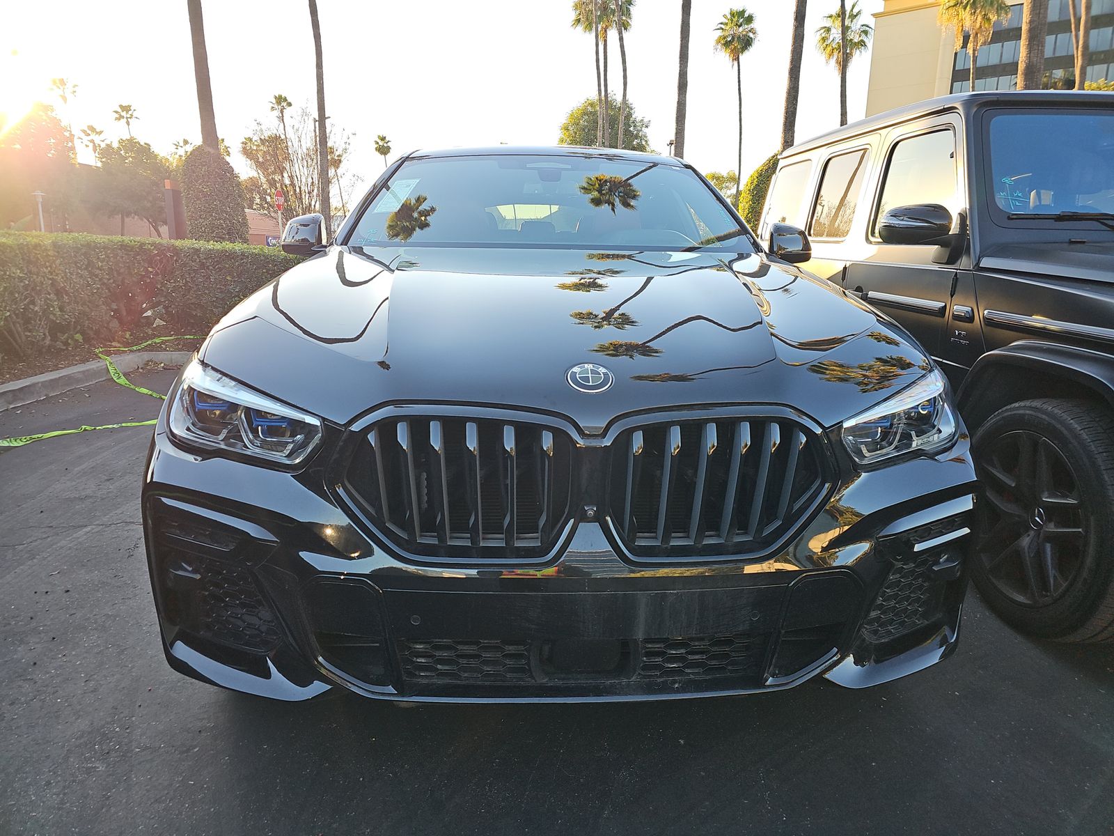 2022 BMW X6 M50i AWD