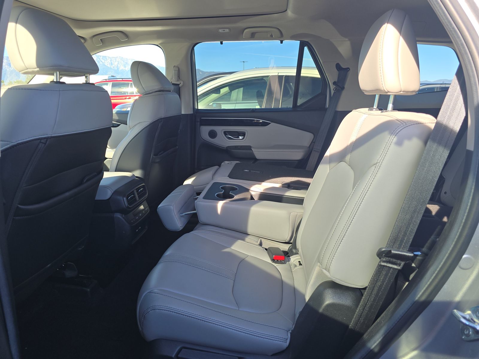 2024 Honda Pilot Touring FWD