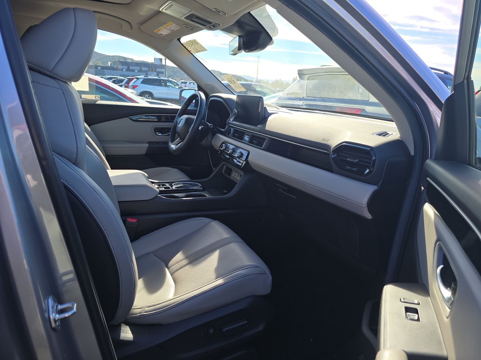 2024 Honda Pilot Touring FWD