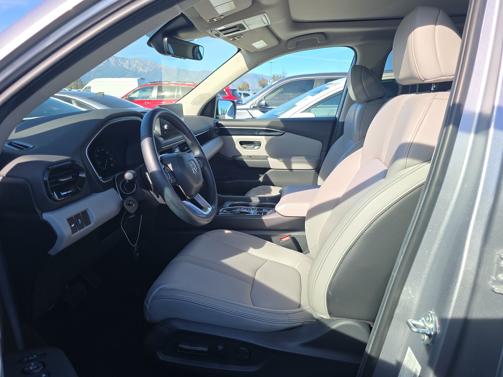 2024 Honda Pilot Touring FWD