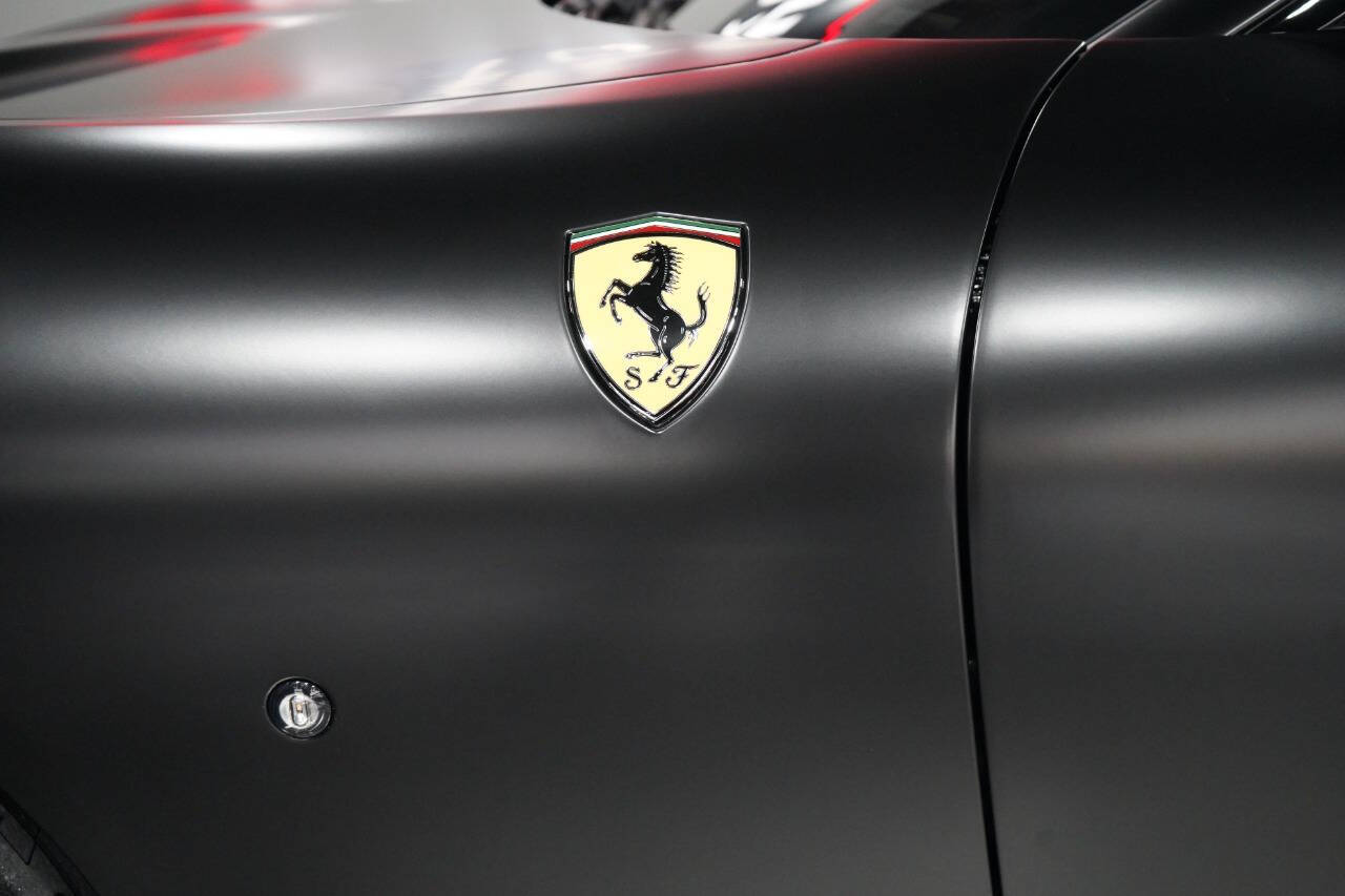 2023 Ferrari Roma Base RWD