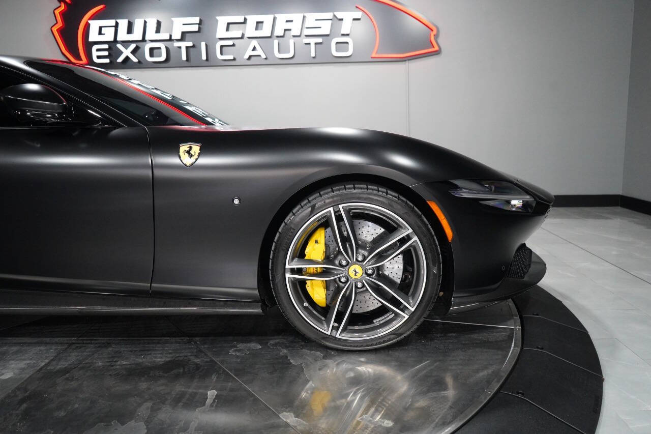 2023 Ferrari Roma Base RWD