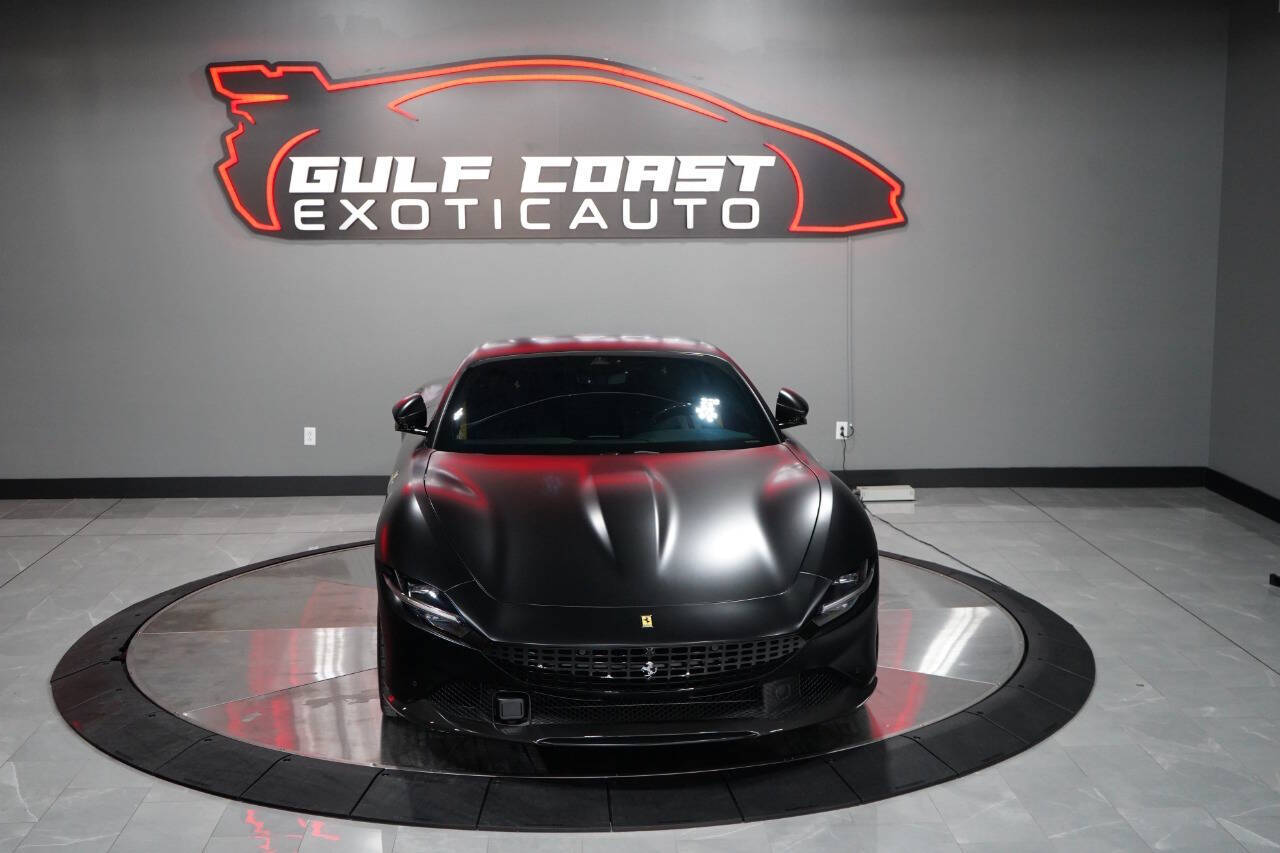 2023 Ferrari Roma Base RWD