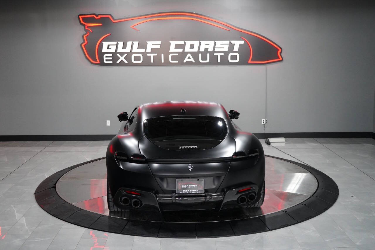 2023 Ferrari Roma Base RWD
