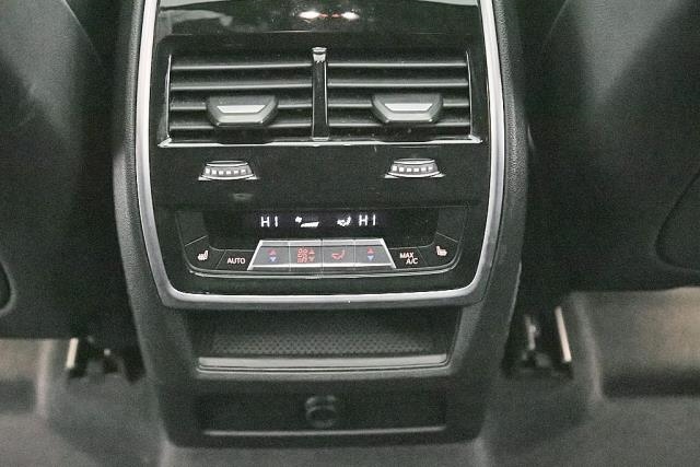 2025 BMW X6 xDrive40i AWD