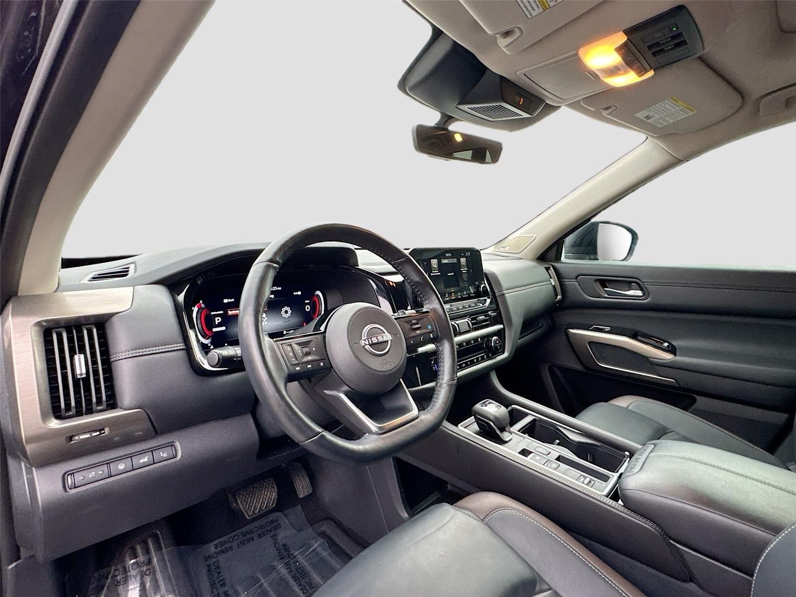 2024 Nissan Pathfinder Platinum FWD