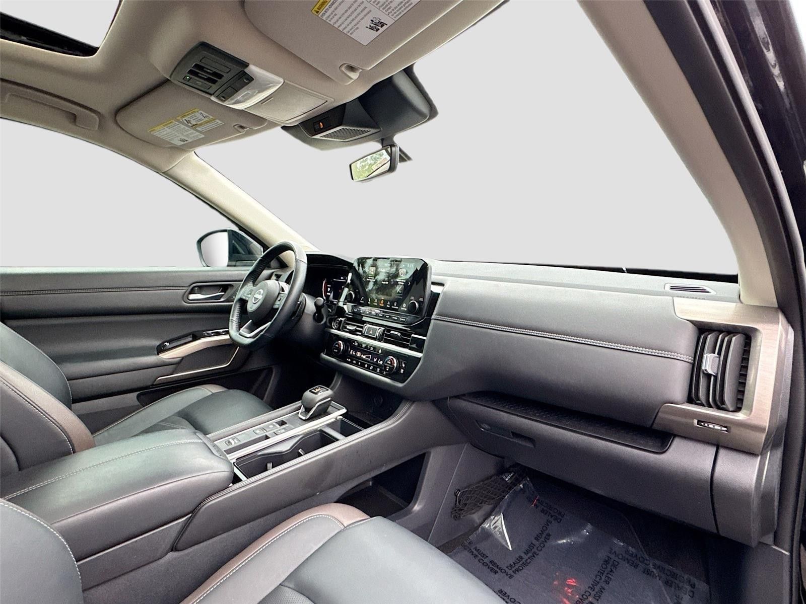 2024 Nissan Pathfinder Platinum FWD