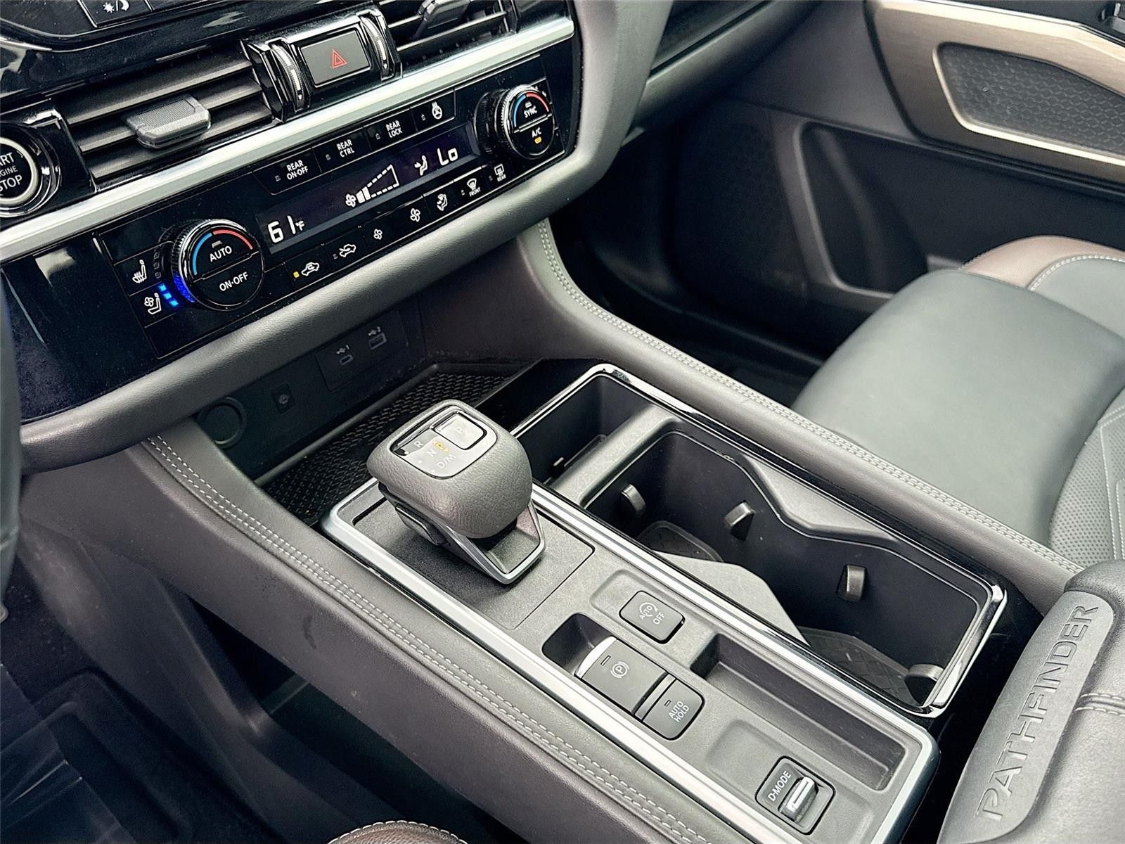 2024 Nissan Pathfinder Platinum FWD