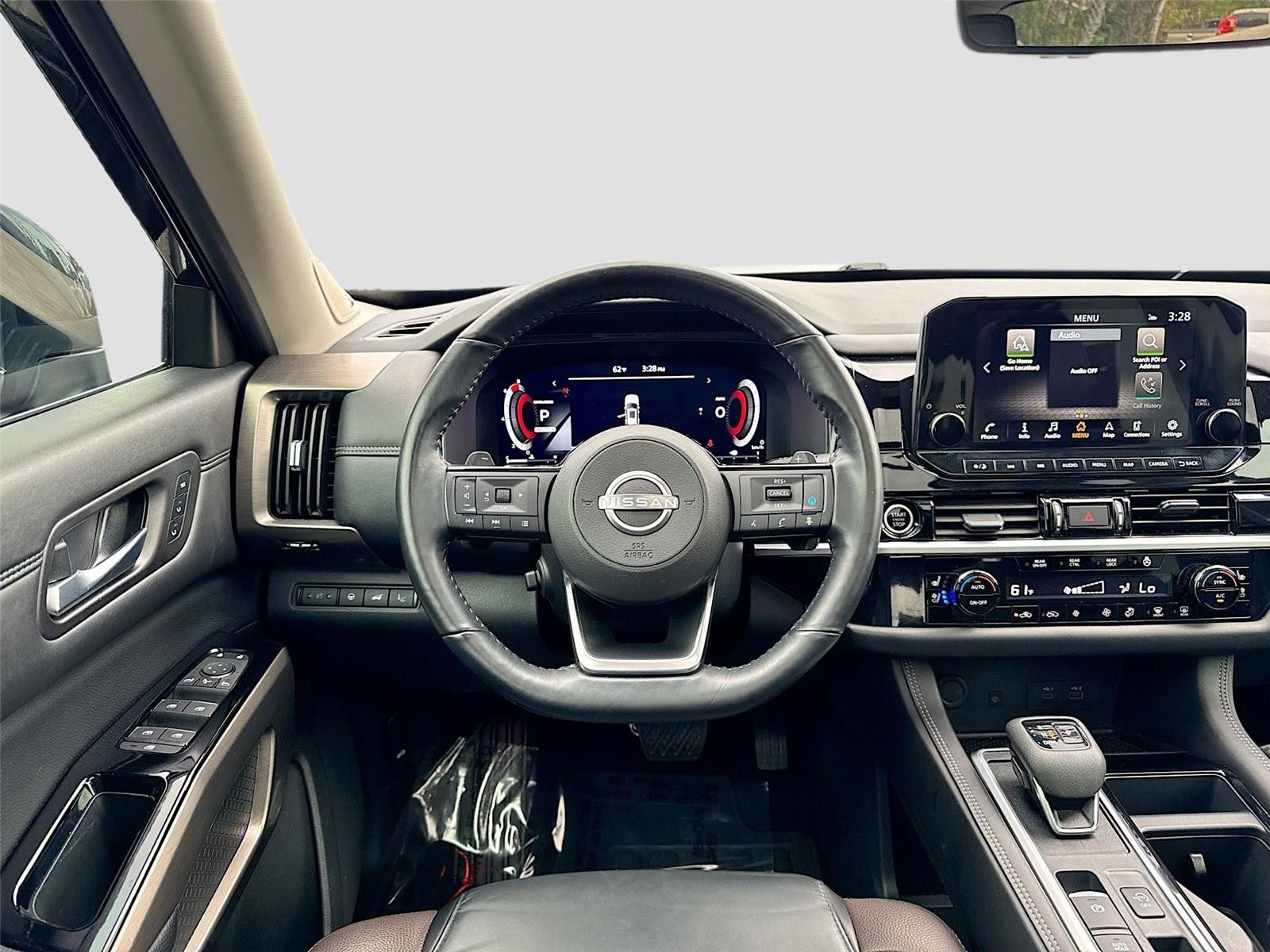 2024 Nissan Pathfinder Platinum FWD