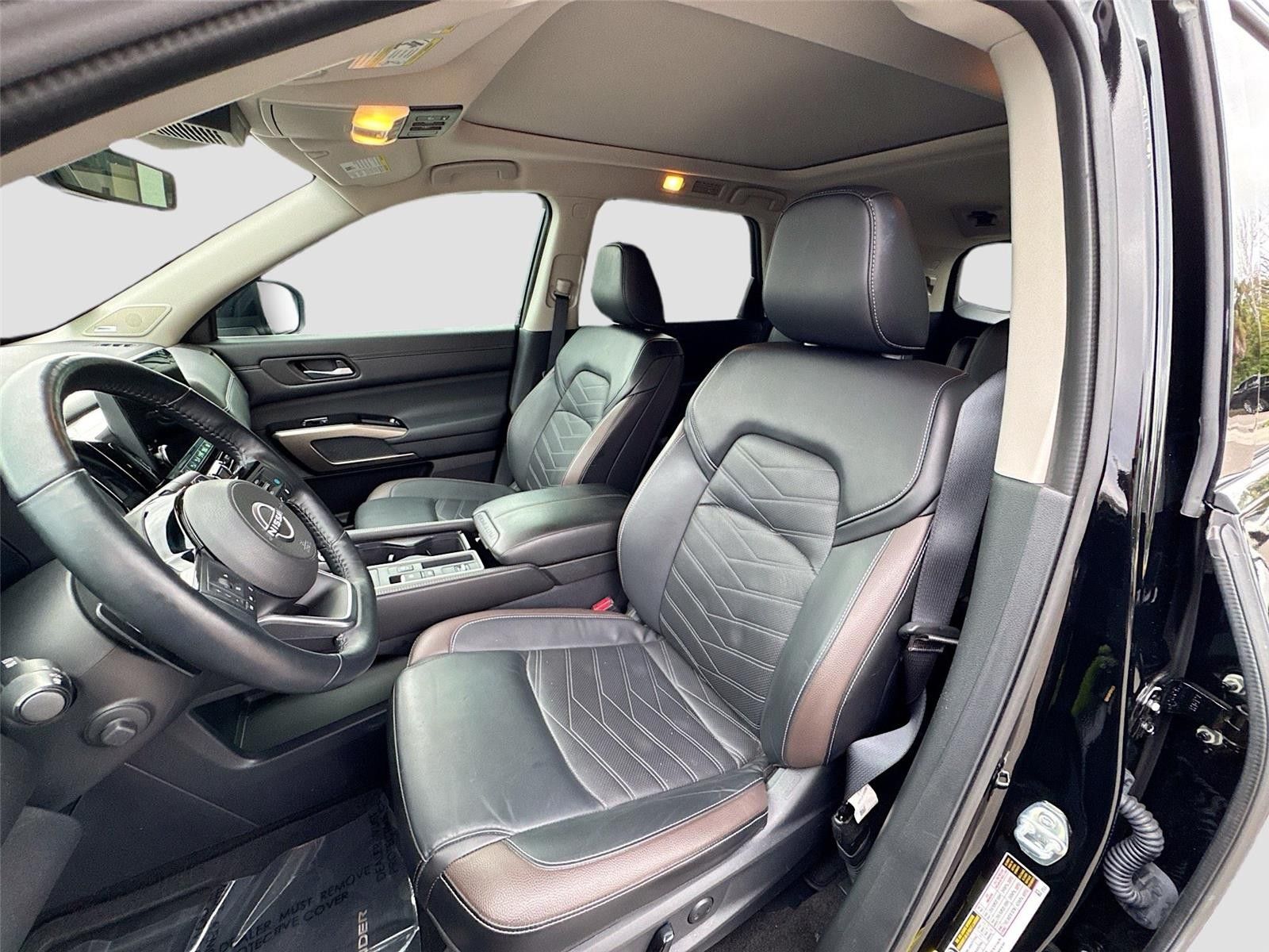 2024 Nissan Pathfinder Platinum FWD