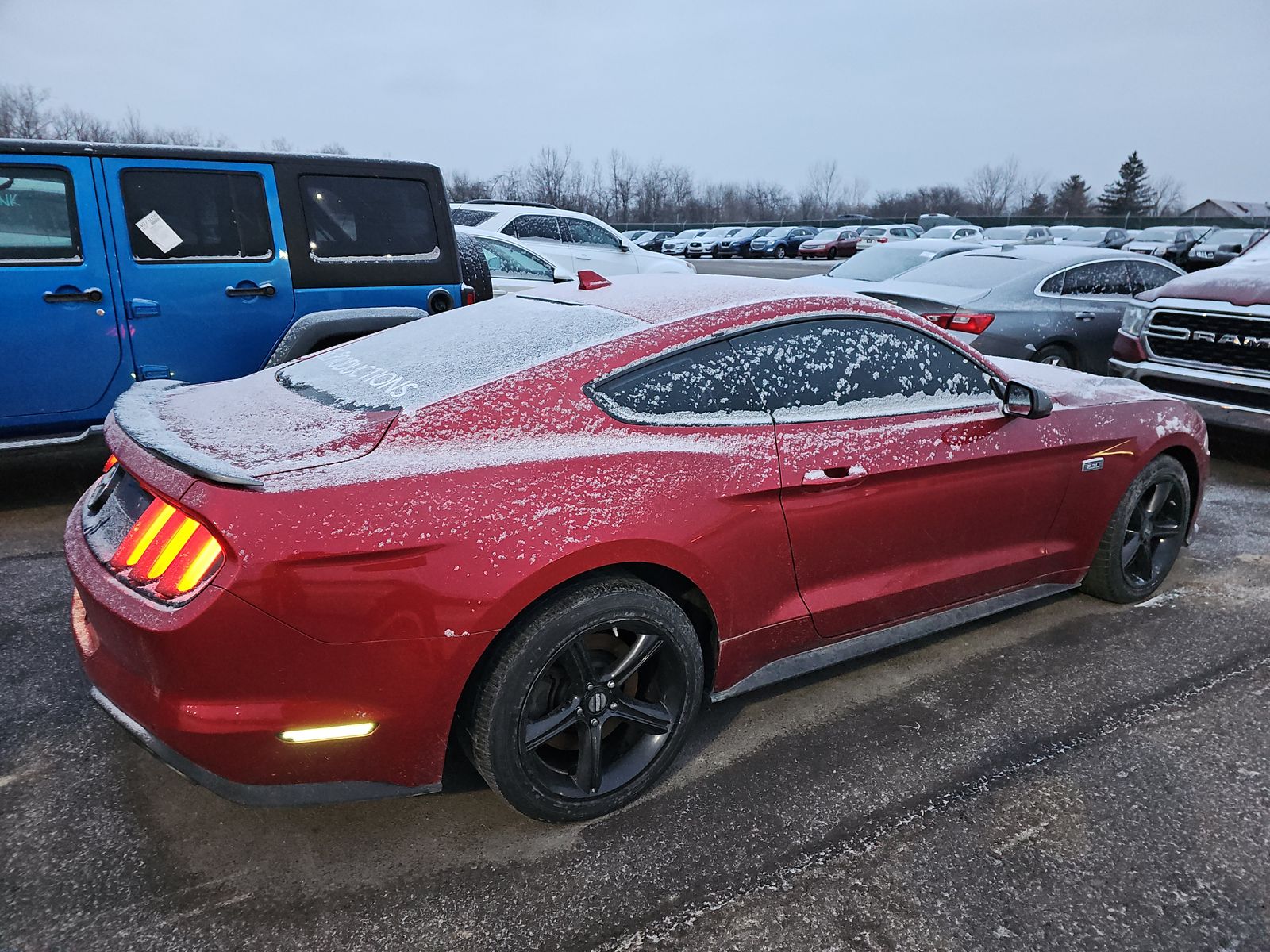 2021 Ford Mustang EcoBoost RWD
